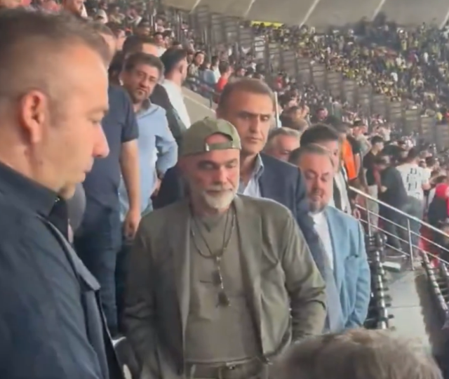 Görüntüler günler sonra ortaya çıktı! Fenerbahçe'ye maç sonunda bu şarkıyı çalmışlar