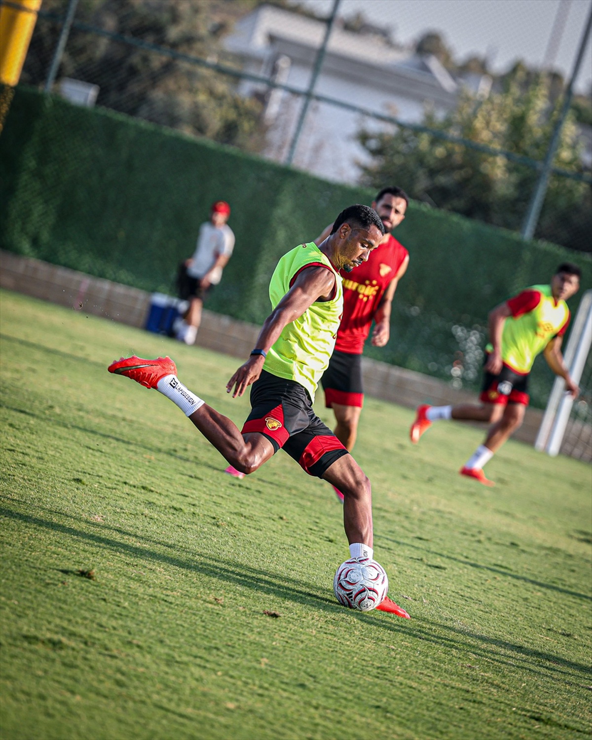 Göztepe, Çaykur Rizespor maçı hazırlıklarını sürdürdü