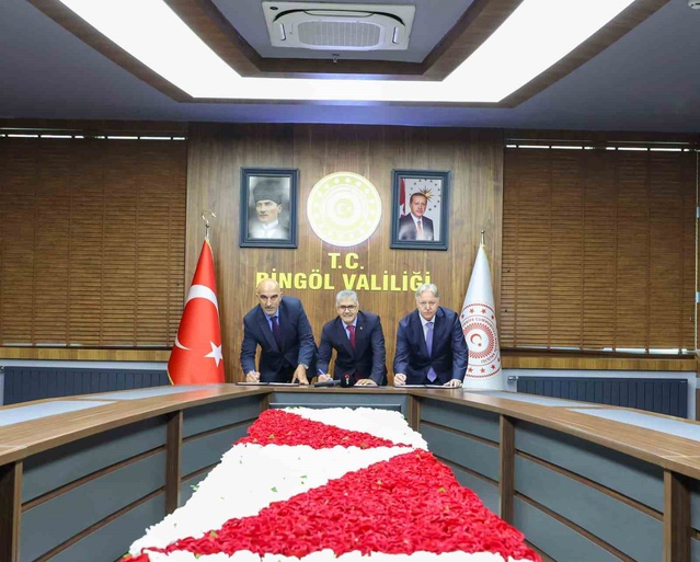 Bingöl'de Turgut Özal Ortaokuluna 27 milyon TL'lik kapalı spor salonu yapılacak