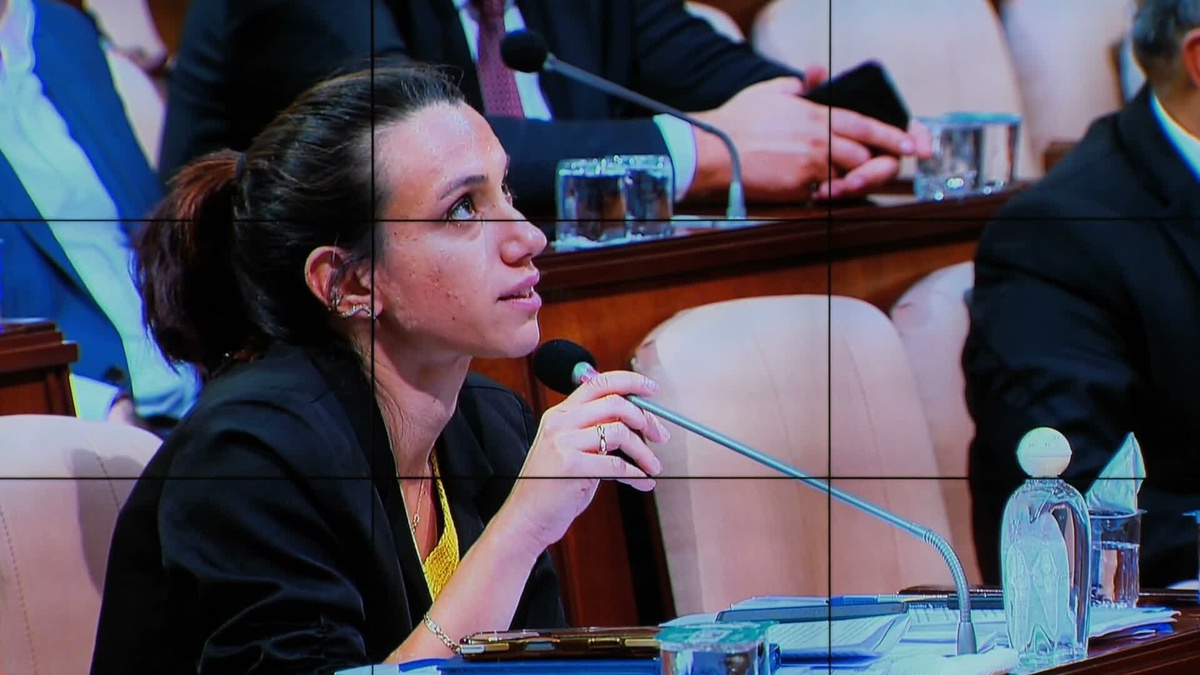 İBB Meclisi\'nde 1 TL\'lik öğrenci abonman desteği tüm partilerin oyuyla kabul edildi