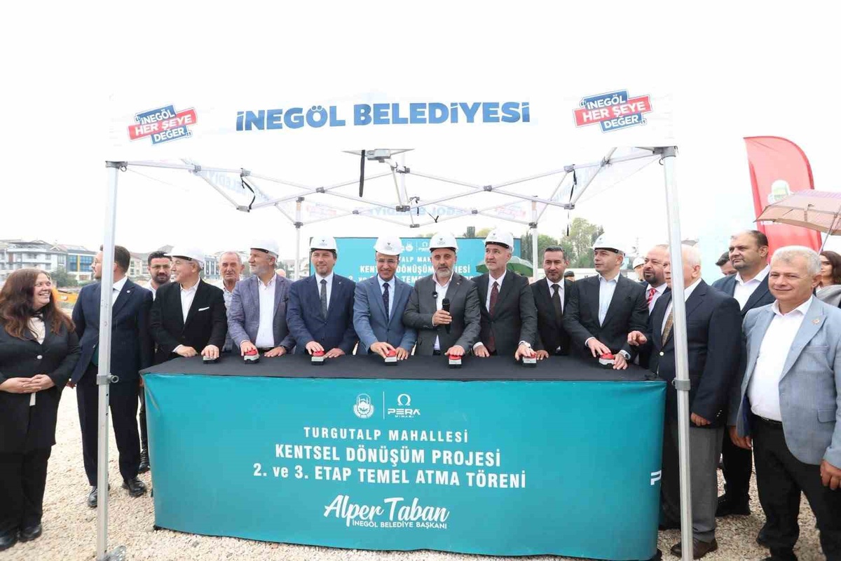 İnegöl’de kentsel dönüşümün 2. ve 3. etaplarında temel atıldı