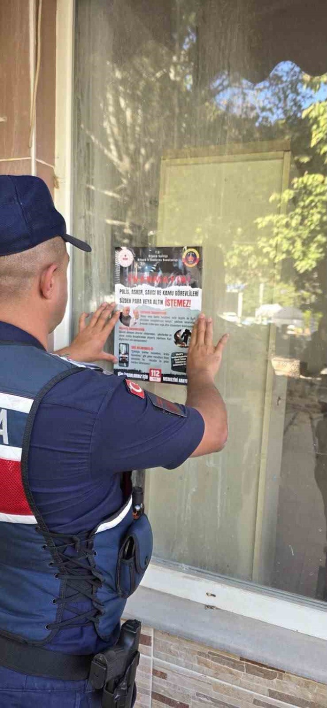 Bilecik Söğüt'te jandarma, Küre ve Çaltı köylerinde vatandaşları dolandırıcılığa karşı uyardı