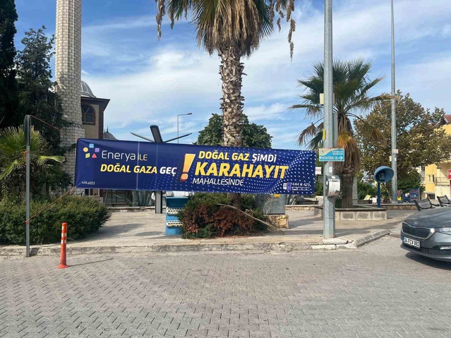 Karahayıt'ta doğal gaz projesinin ilk kazması vuruldu, 500 haneye gaz gelecek