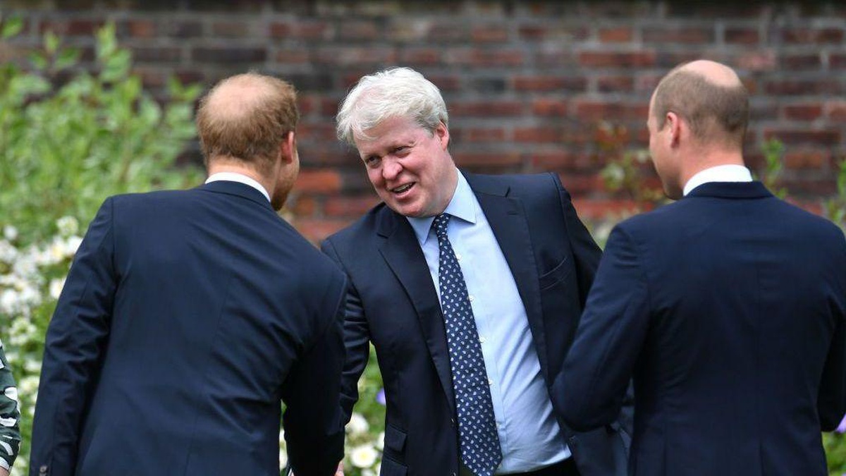 Prenses Diana\'nın hayatını anlatan kitap Hollanda\'da kamyondan çalındı