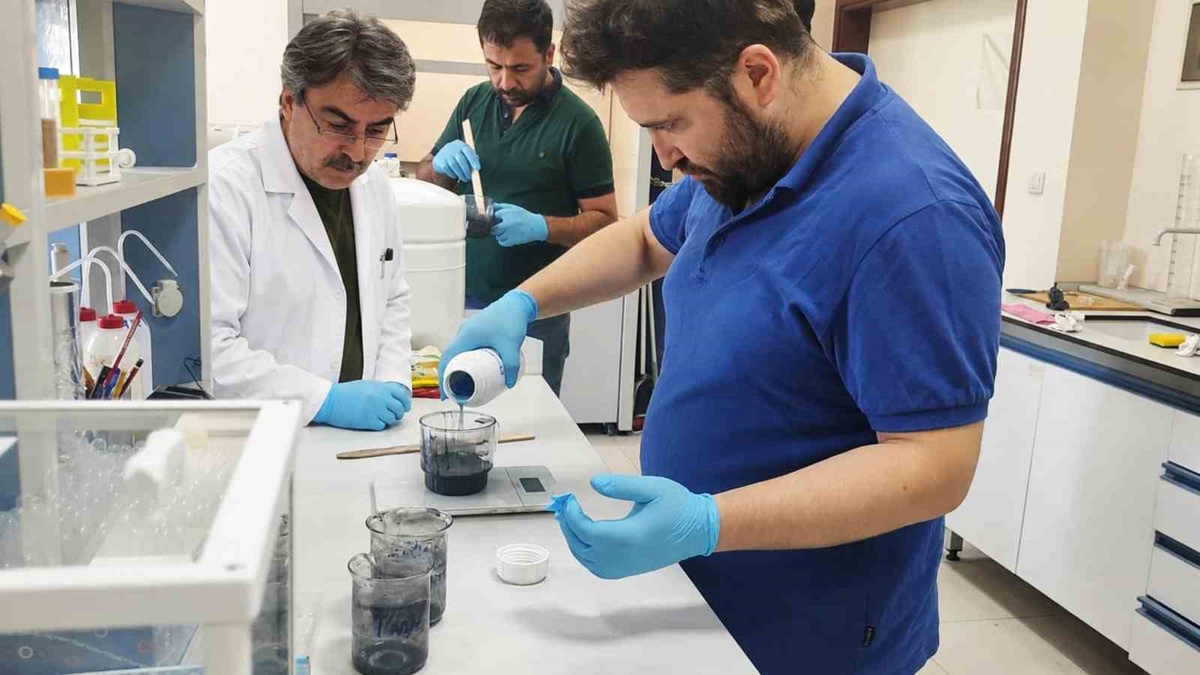 KBÜ\'lü akademisyenler TÜBİTAK destekli projeyle buzlanmayı önleyen kompozit geliştirecek