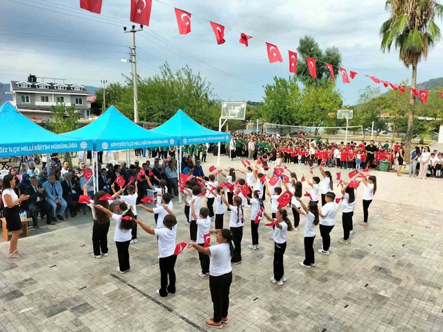 Köyceğiz'de 2026-2027 eğitim yılı İlköğretim Haftası törenle başladı