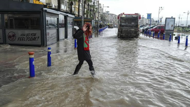 Meteoroloji'den 12 ile sarı kodlu uyarı! Sel, su baskını, yıldırım tehlikesi hepsi birden gelecek
