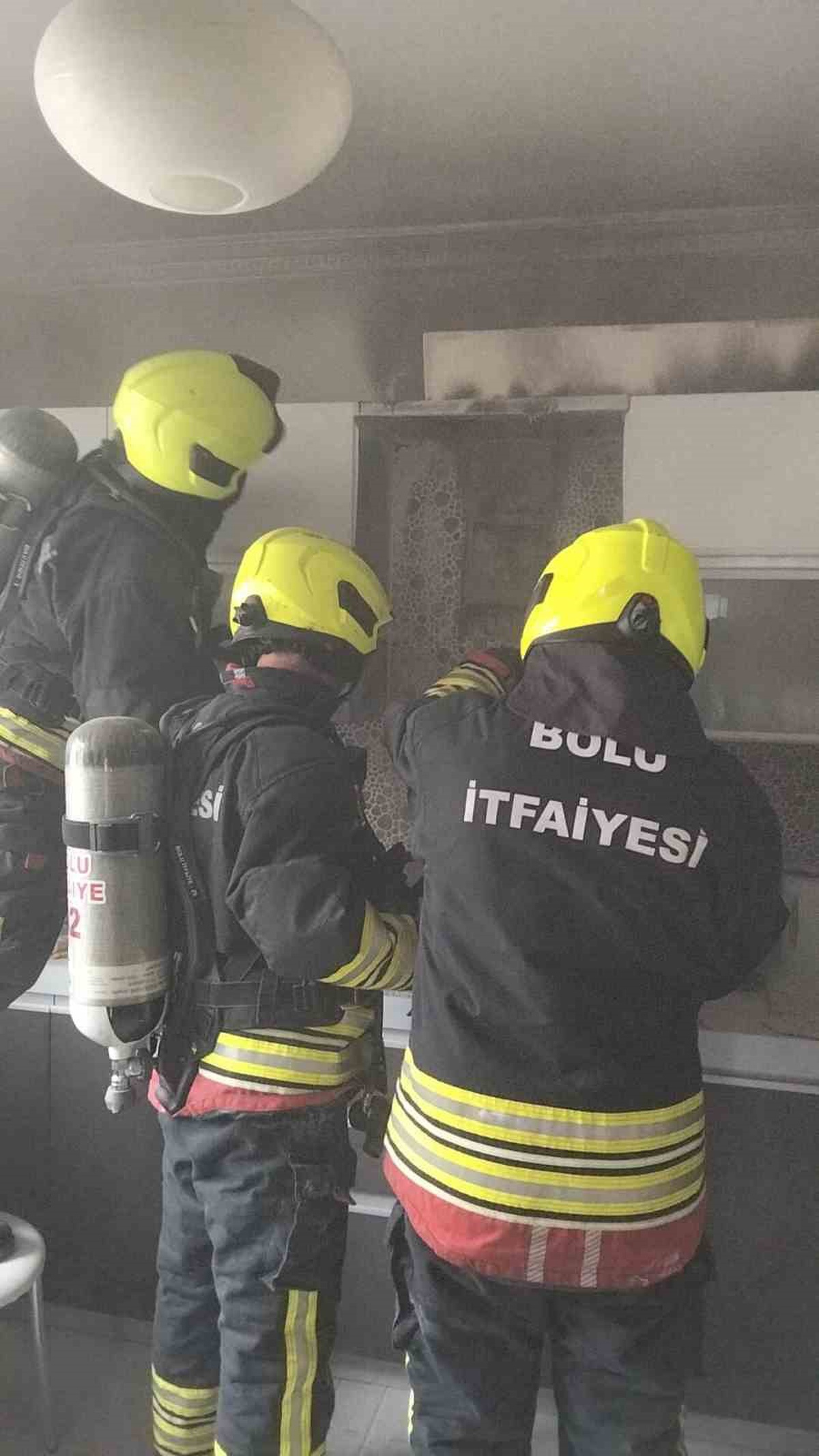 Bolu\'da mutfakta alev alan aspiratör itfaiye tarafından söndürüldü