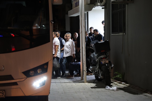 Seferihisar Belediyesi rüşvet soruşturmasında 29 şüpheli tutuklandı