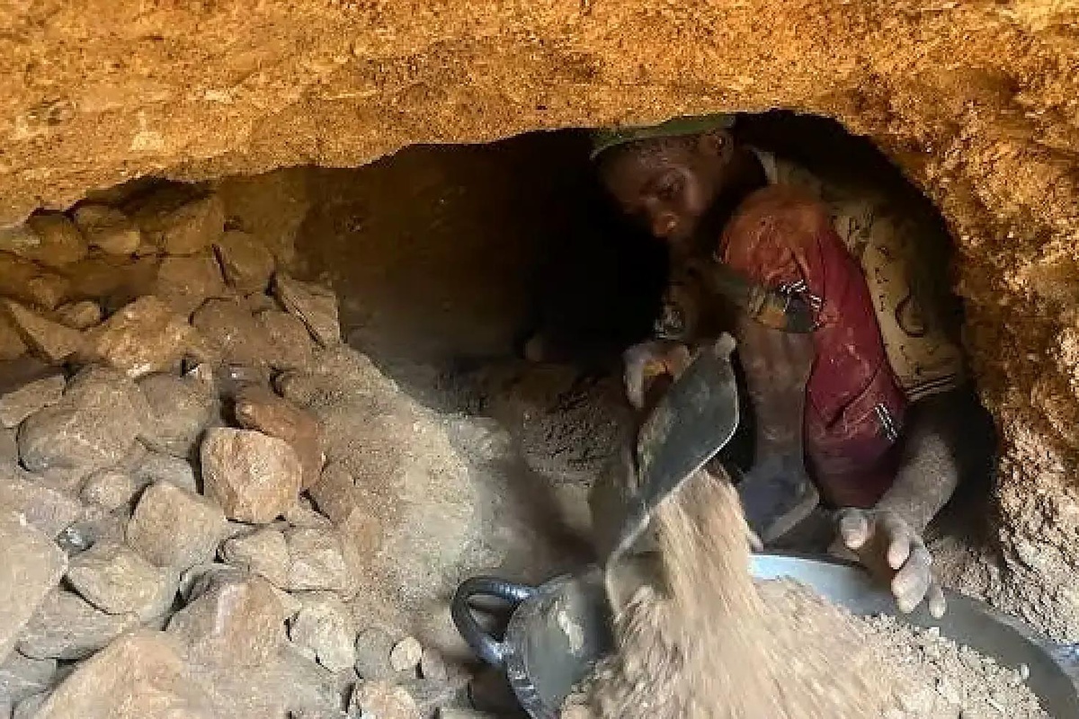 Sudan\'da altın madeninde göçük can aldı, en az 60 kişi hayatını kaybetti