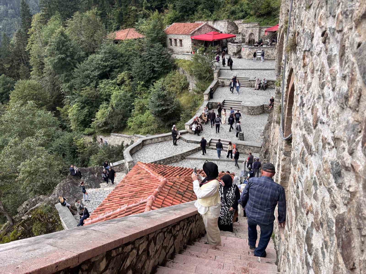 Sümela Manastırı\'na 15 Eylül itibarıyla 520 bin ziyaretçi geldi
