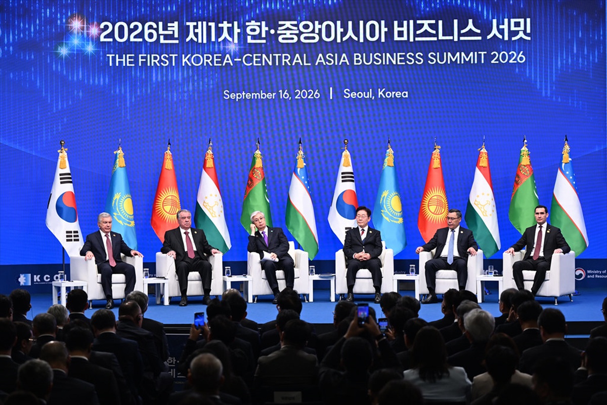 Rahman Seul\'deki Orta Asya-Güney Kore İş Forumu\'nda yatırımcılara işbirliği çağrısı yaptı