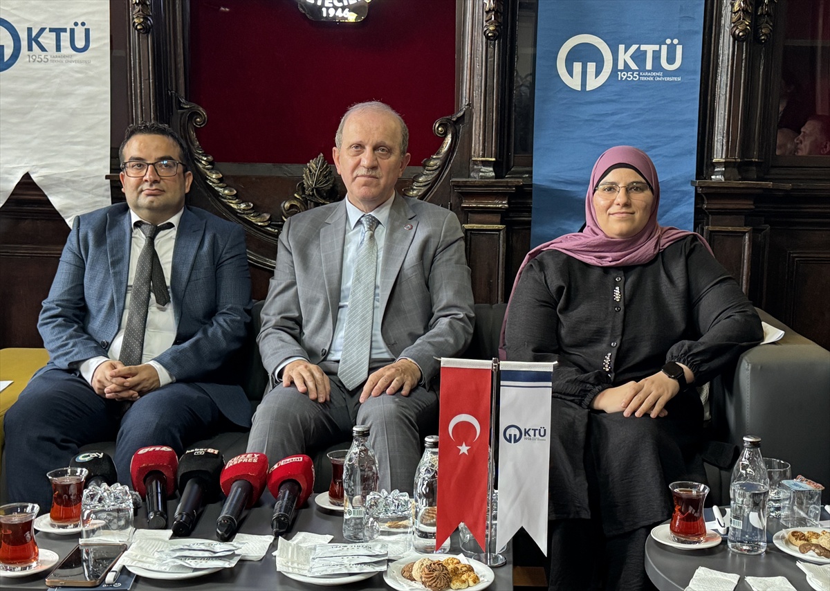 KTÜ\'nün Gazze paneli Trabzon\'da yapıldı, Filistinli öğrenci direnişi anlattı