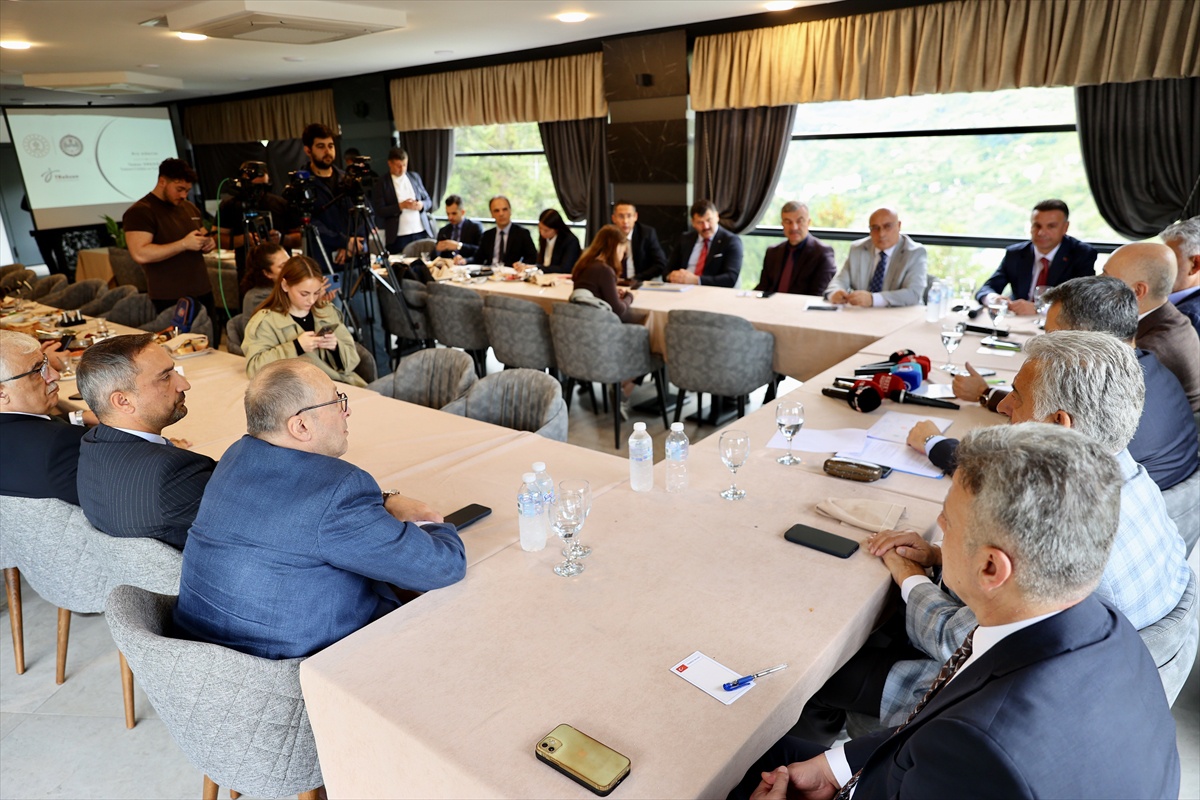 Trabzon\'u 8 ayda 1,2 milyon turist ziyaret etti, Vali Şahin artışa dikkat çekti
