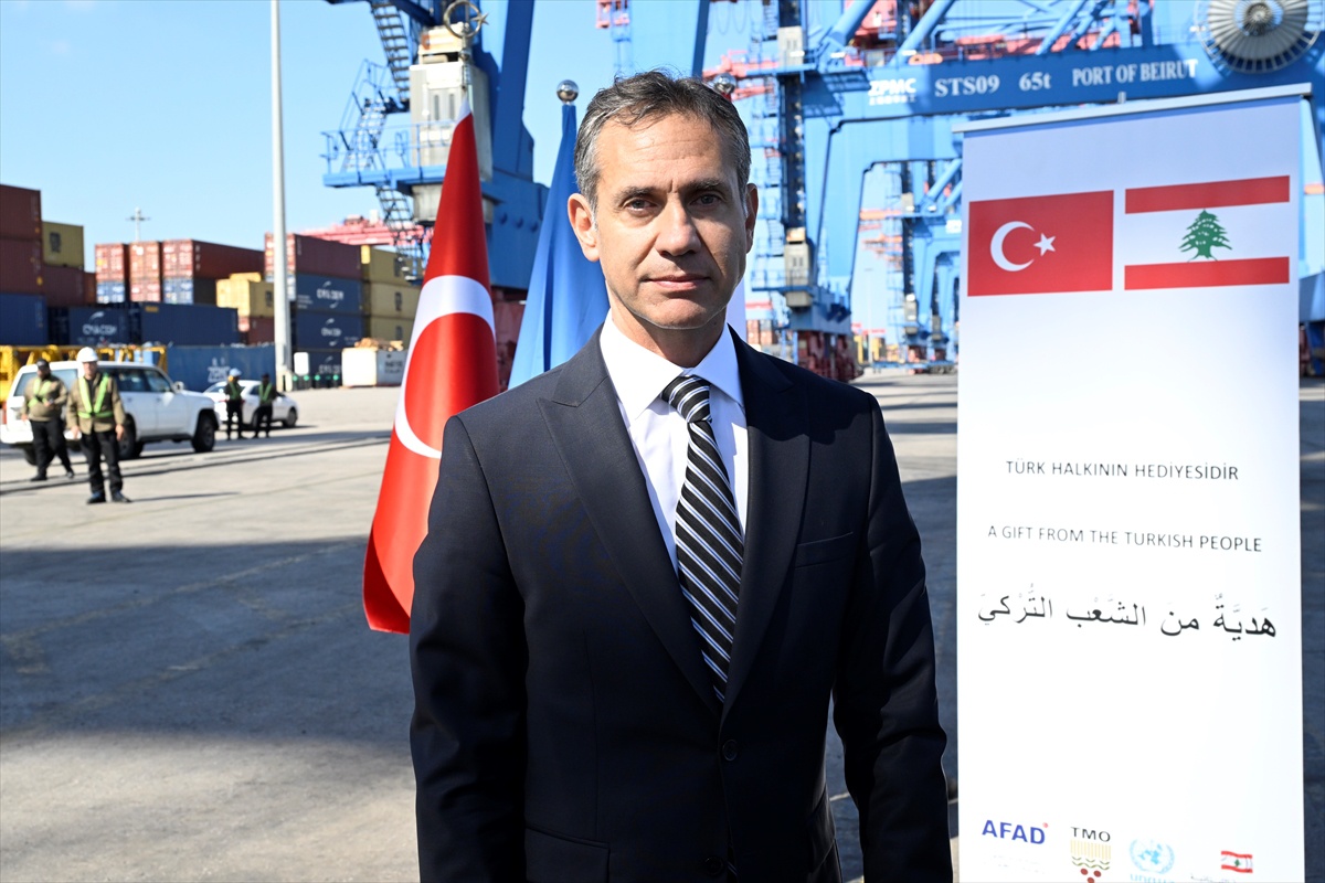 AFAD, Lübnan\'daki Filistinli mültecilere 2 bin ton un yardımı ulaştırdı