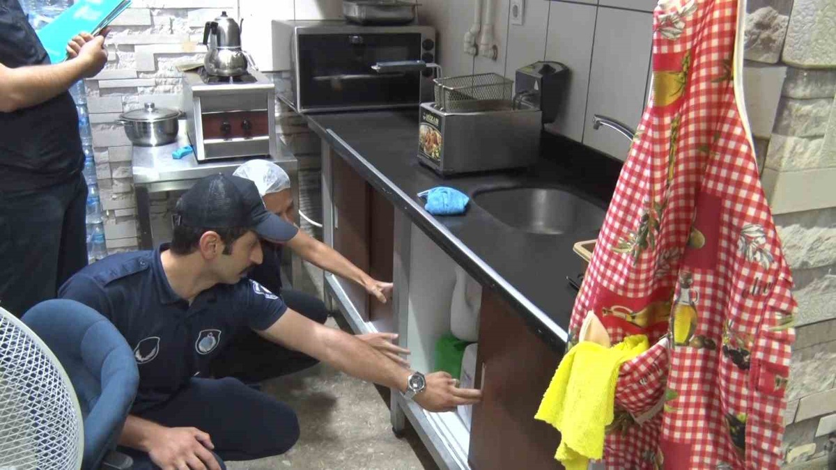 Ümraniye\'de okul kantinlerine hijyen ve ruhsat denetimi yapıldı