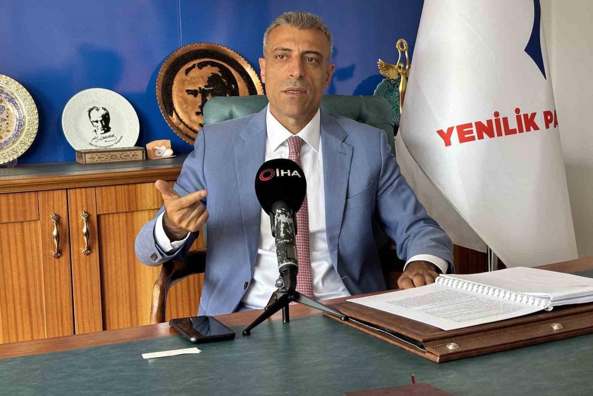 Yenilik Partisi Başkanı Yılmaz\'dan YENİ Parti\'ye Anayasa Mahkemesi tepkisi
