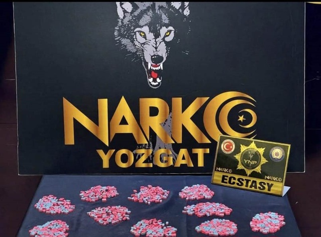 Yozgat'ta sokak satıcılarına operasyon, 985 sentetik hap ele geçirildi