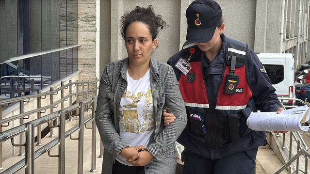 Zonguldak'ta kızını zincirleyen baba adliyede, kardeşler koruma altına alındı
