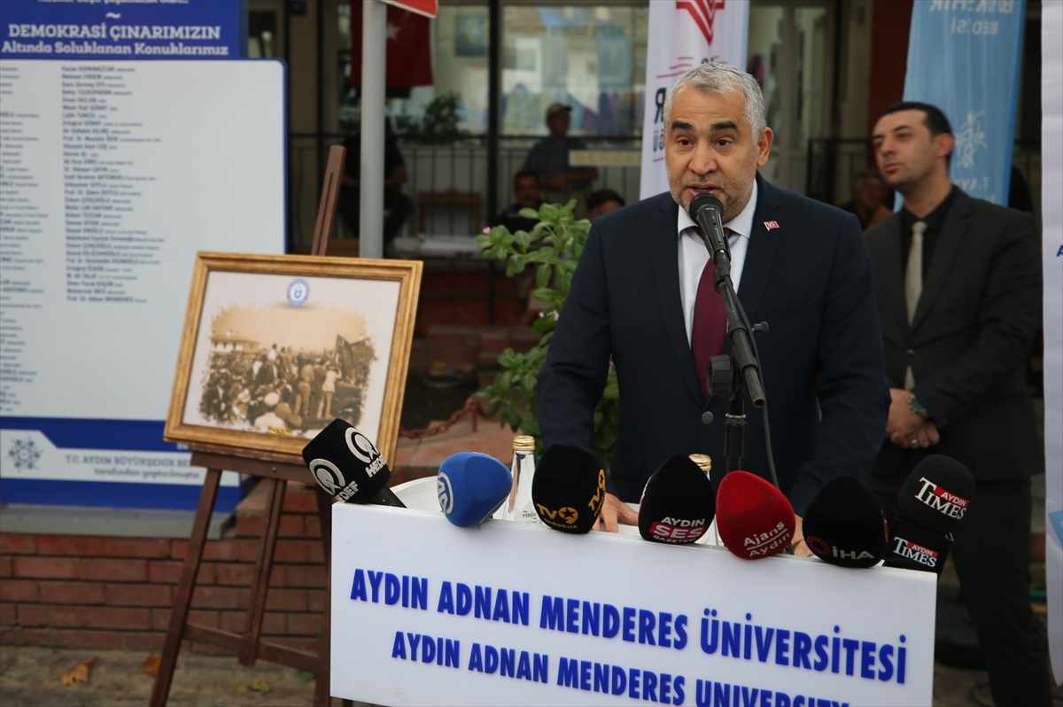 Adnan Menderes, idamının 65. yılında memleketi Aydın Koçarlı'da anıldı