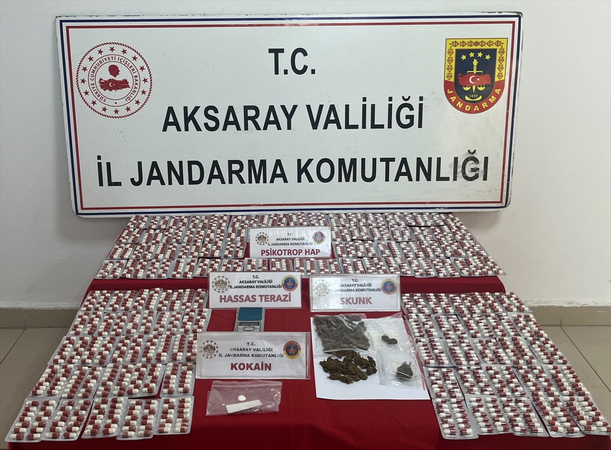 Aksaray\'da uyuşturucu operasyonunda gözaltına alınan 2 zanlı tutuklandı