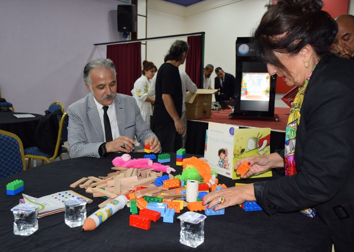 Anamur\'da öğretmenlere oyun temelli öğrenme konferansı başladı
