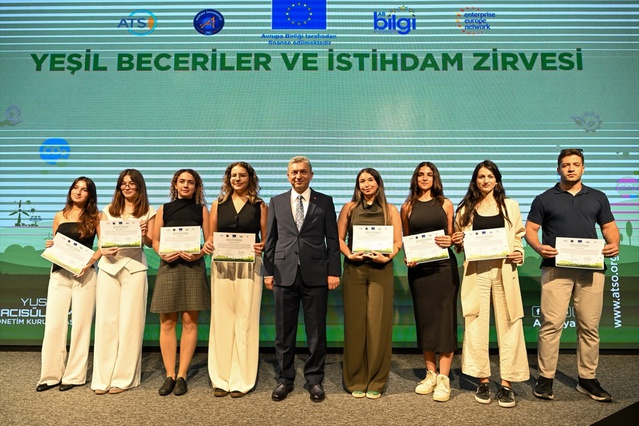 Antalya'da Yeşil Beceriler ve İstihdam Zirvesi gençleri yeşil dönüşüme hazırladı