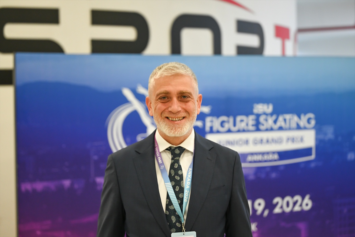 Buz pateni Gençler Grand Prix Ankara\'da başladı, 39 ülkeden 144 sporcu yarışıyor