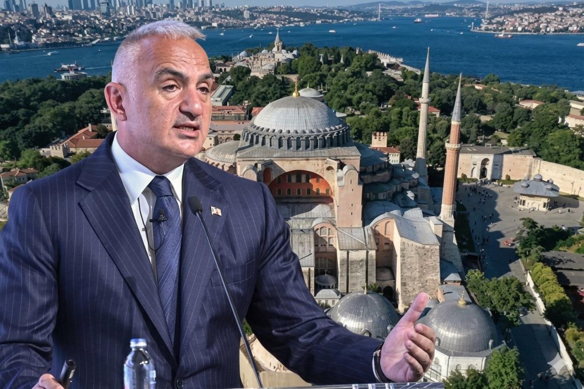 Ayasofya\'nın altında 9 kilometrelik gizli dünya! Bakan Ersoy açıkladı