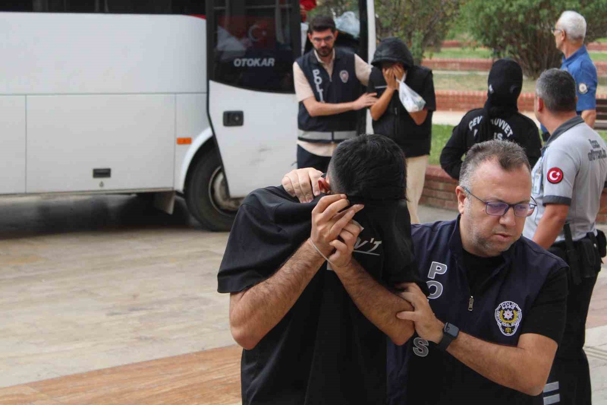 Aydın merkezli 7 ilde yasa dışı bahis operasyonunda 31 şüpheli adliyeye sevk edildi