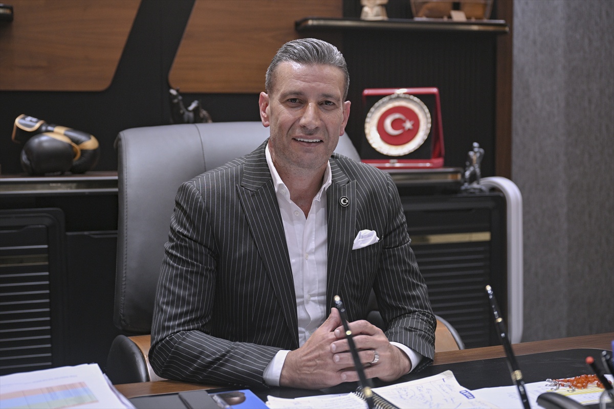 Boks Federasyonu Başkanı Hekimoğlu, Sofya\'daki Avrupa Şampiyonası\'nda altın bekliyor