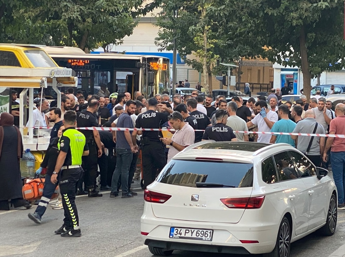Batman Gap Mahallesi\'nde silahlı kavgada 3 kişi yaralandı, V.A. tutuklandı