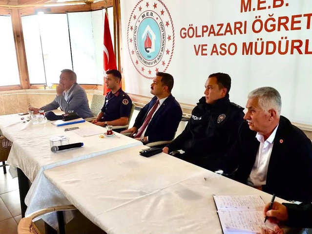 Gölpazarı'nda muhtarlarla ihtiyaç toplantısı yapıldı, sorunlara çözüm arandı