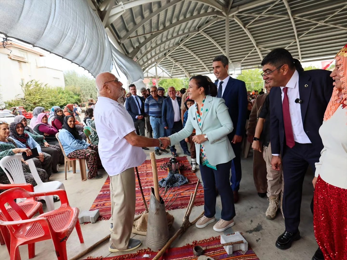 Bucak\'ta kültür köprüsü etkinliğinde yöresel değerler yeni nesille buluştu