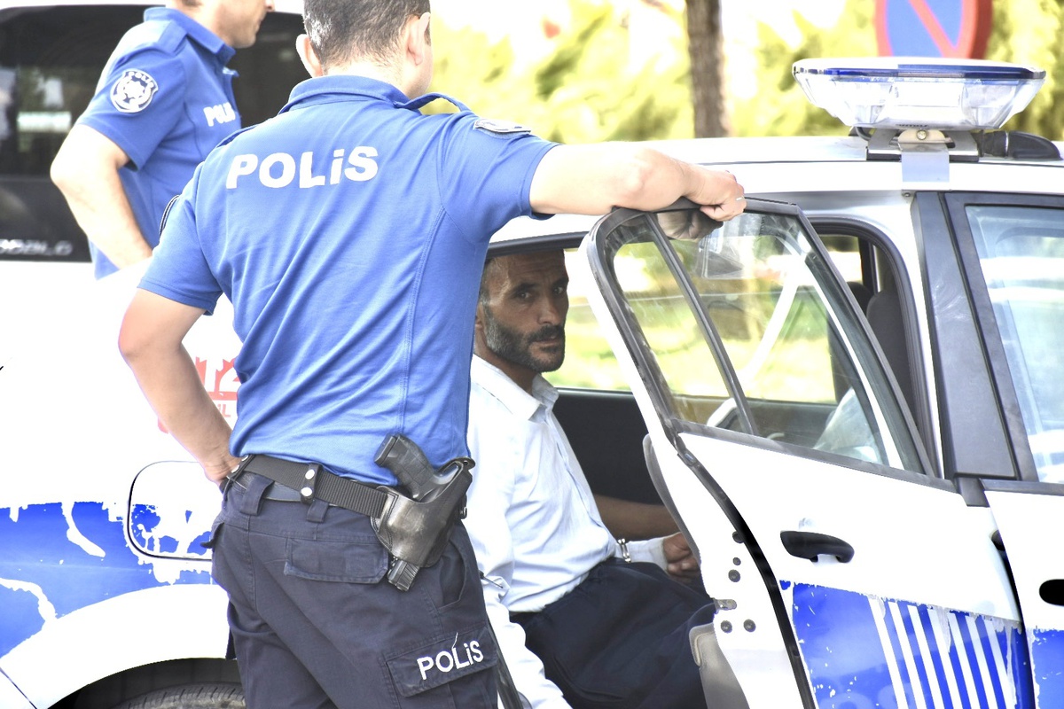 Büşra bebek soruşturmasının şüphelileri adliyede; anne ve baba tutuklandı