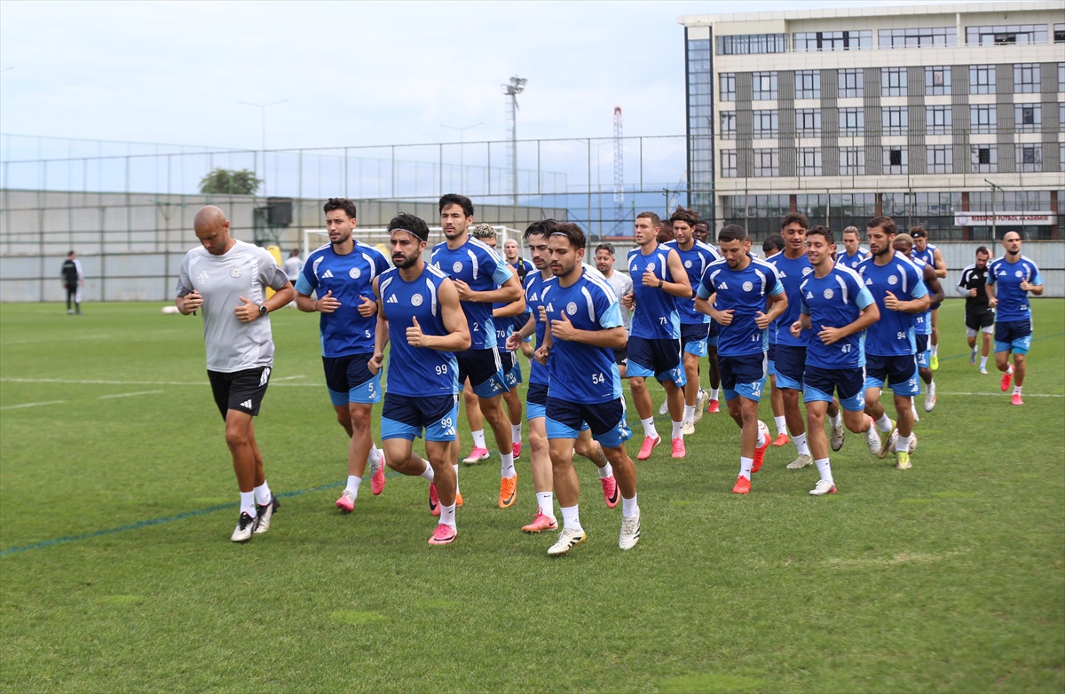 Çaykur Rizesporlu Sowe, gol beklentisine takım vurgusu yaptı