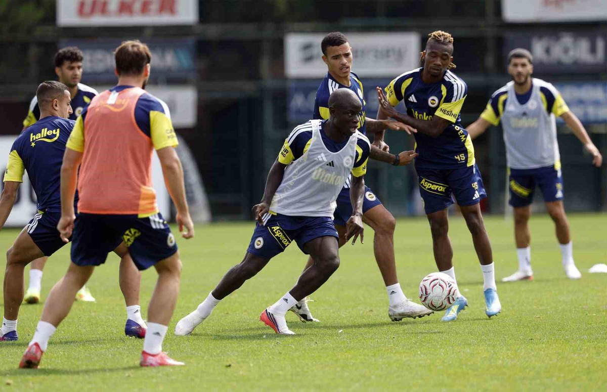 Fenerbahçe, Eyüpspor maçı hazırlığını sürdürdü, Asensio takımla çalıştı