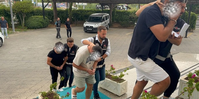 Fethiye Belediye Başkanı'na saldırının azmettiricisi olduğu iddia edilen 3 şüpheli adliyeye