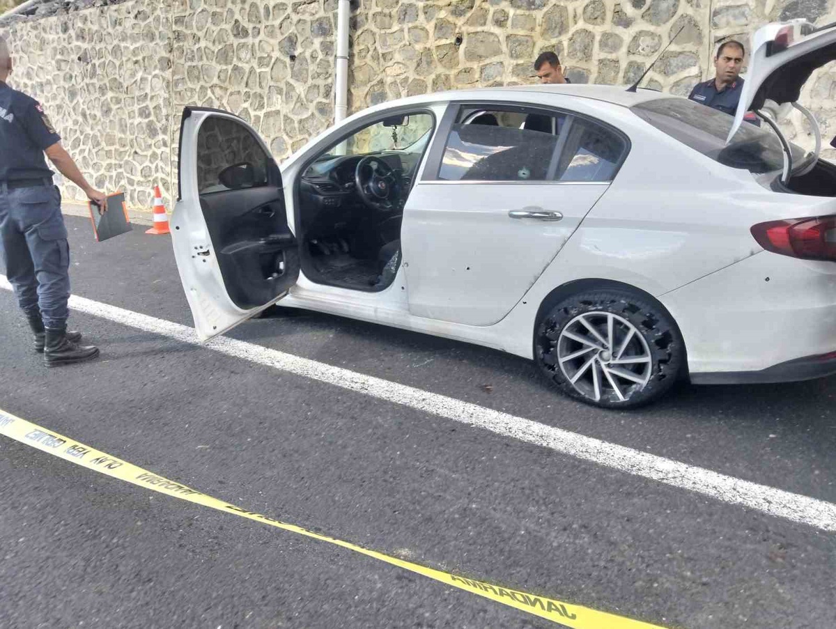 Tekirdağ Hayrabolu\'da otomobile silahlı saldırıda sürücü hayatını kaybetti