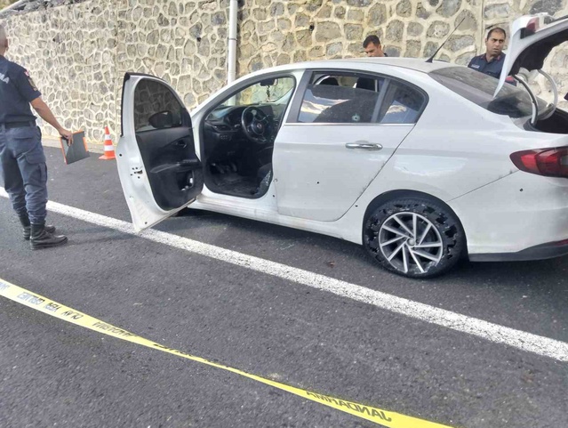 Tekirdağ Hayrabolu'da otomobile silahlı saldırıda sürücü hayatını kaybetti
