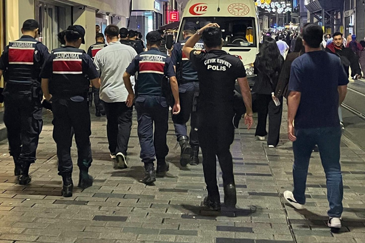 İstanbul merkezli "Ailem Güvende" operasyonunda 20 şüpheli tutuklandı