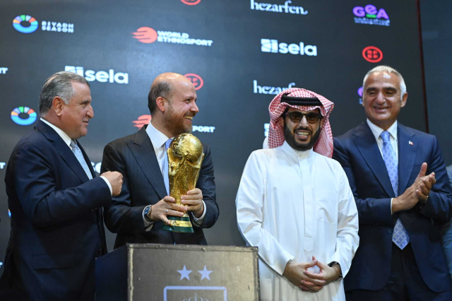 İstanbul'da futbol şöleni! Barcelona Kadıköy'e geliyor