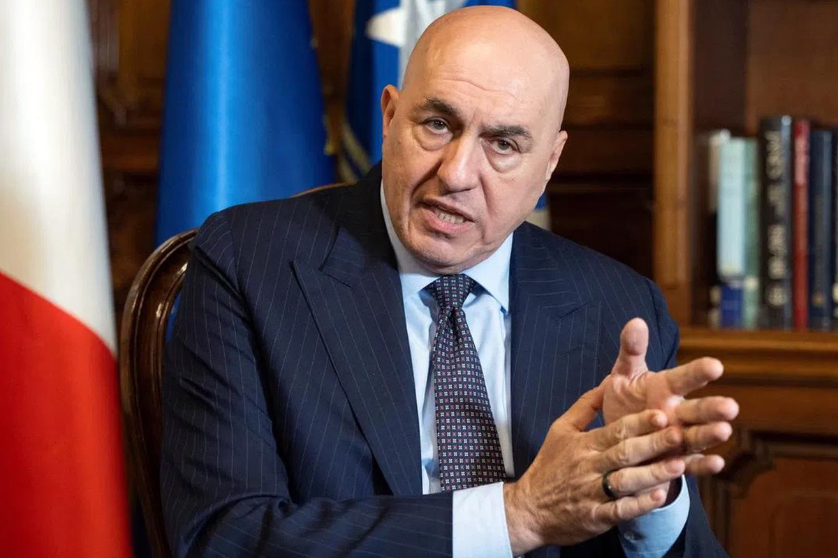 İtalya, Babu\'l Mendeb Boğazı\'ndan geçecek gemilerinin güvenliği için donanmasını gönderecek