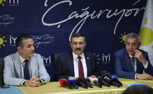 İYİ Parti Genel Başkan Yardımcısı Türkoğlu, Kayseri'de partililerle buluştu