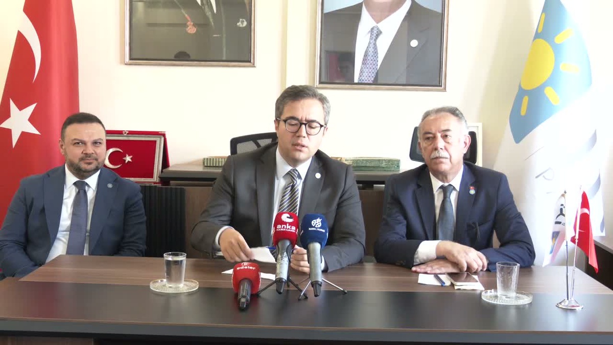 İYİ Partili Yılmaz Kahramanmaraş\'ta \'Terörsüz Türkiye\' paketine ihanet dedi