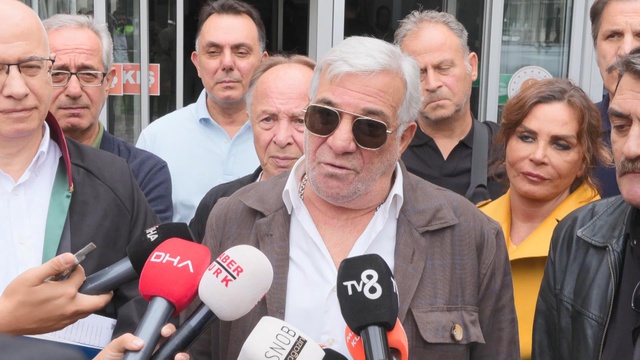 Kadir İnanır'ın vasiyet davası ertelendi! Yeğeni Levent İnanır'dan dikkat çeken sözler