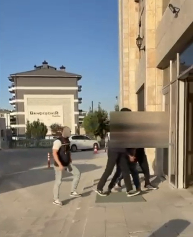 Kütahya'da kardeşinin kimliğini kullanan şüpheliye 78 yıl hapis cezası çıktı