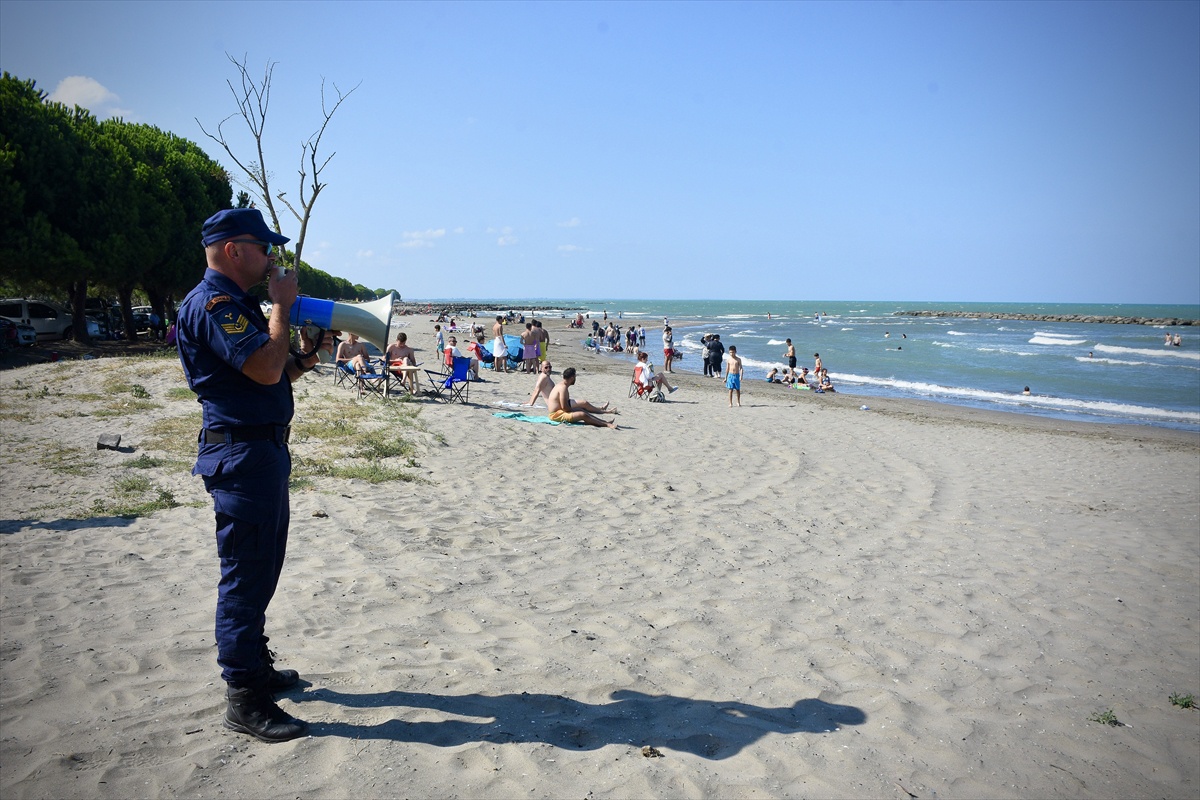 Sahil Güvenlik DEGAK Timi, Karadeniz\'de zorlu deniz şartlarında 7/24 görev yapıyor