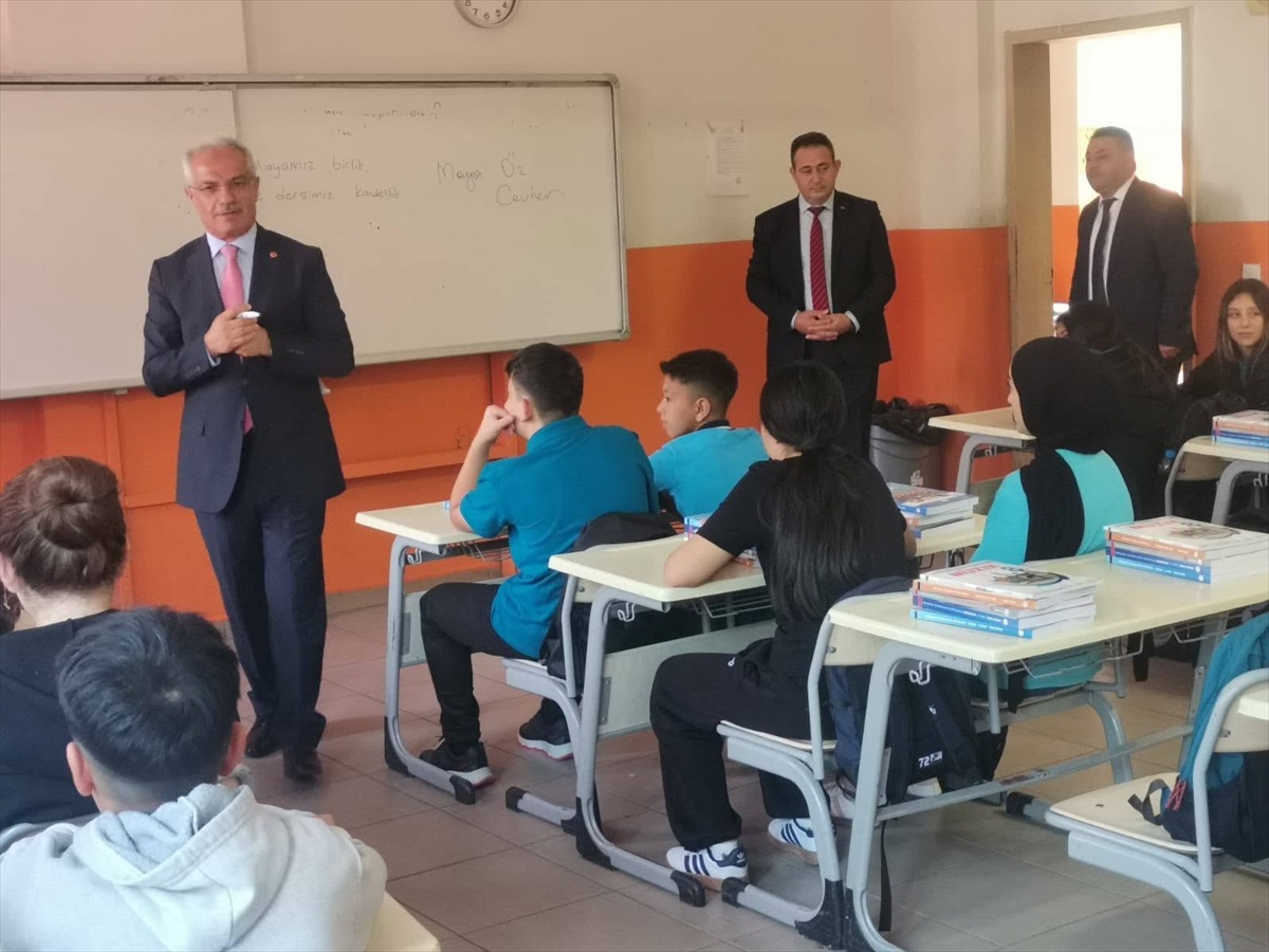 Merzifon İlçe Milli Eğitim Müdürü Yozgat\'tan okul ziyareti