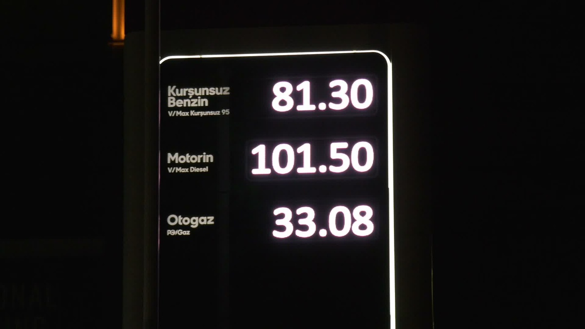 Motorin Ankara\'da 101,50 liraya çıktı: Fiyatlar boş viteste, ücretlerde el freni çekilmiş gibi